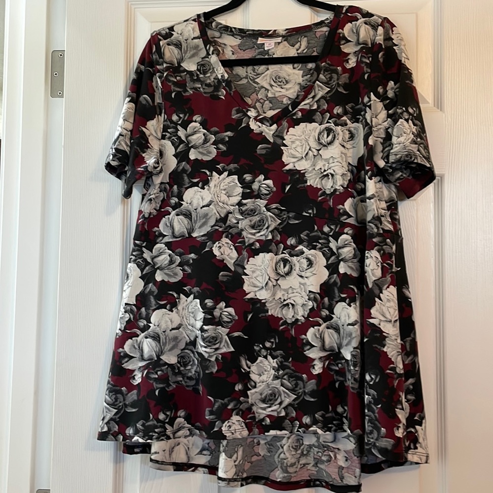 LuLaRoe Melissa Top